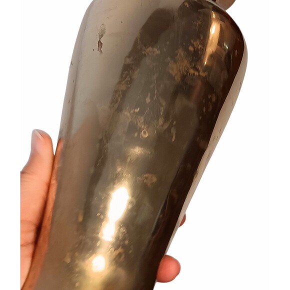 Brass Lot Of 5 Items - 9" Vase, Two 6" Candleholders, 1.5" Salt & Pepper Shakers - Picture 4 of 14